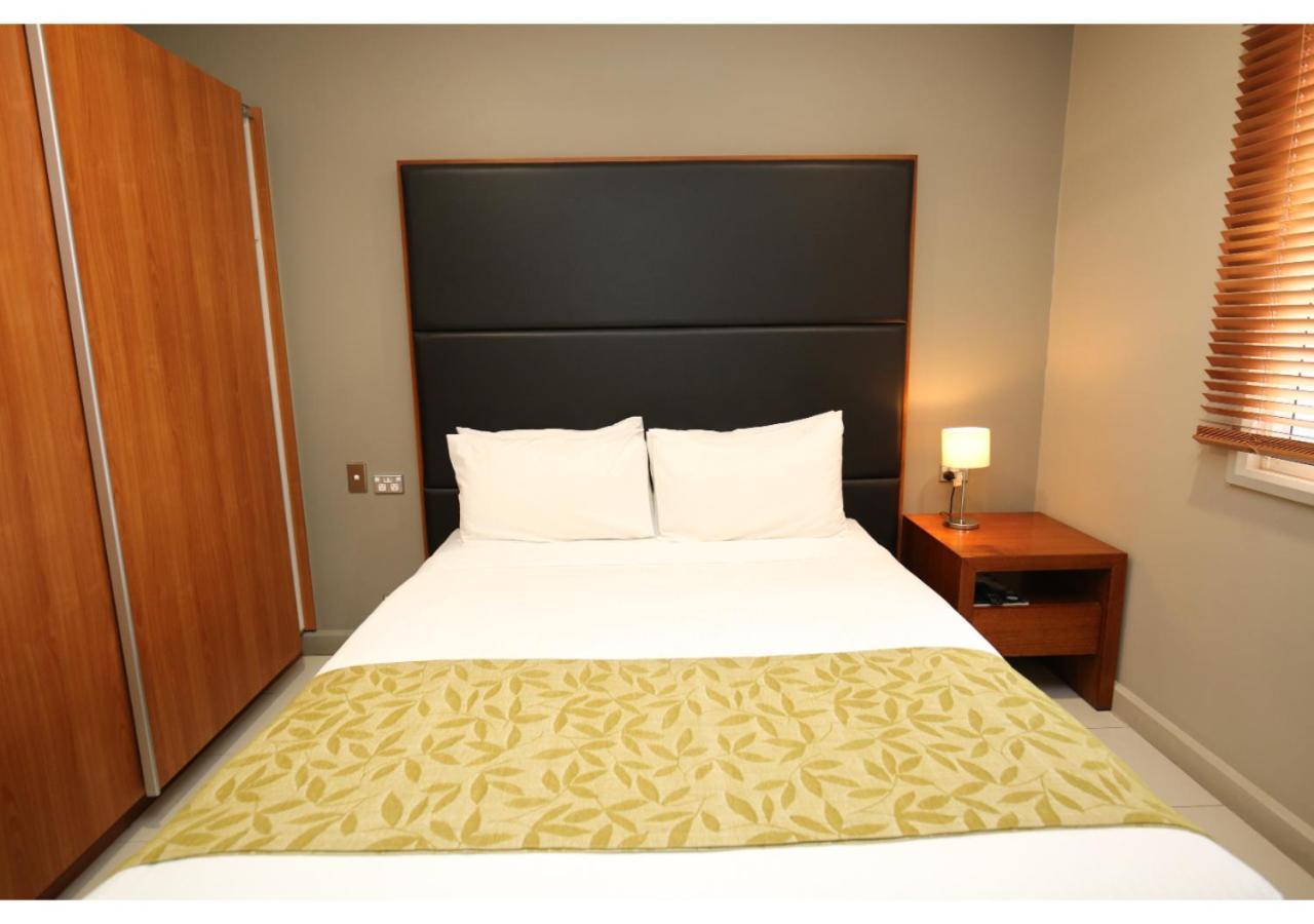 Ela Beach Hotel Port Moresby Room photo