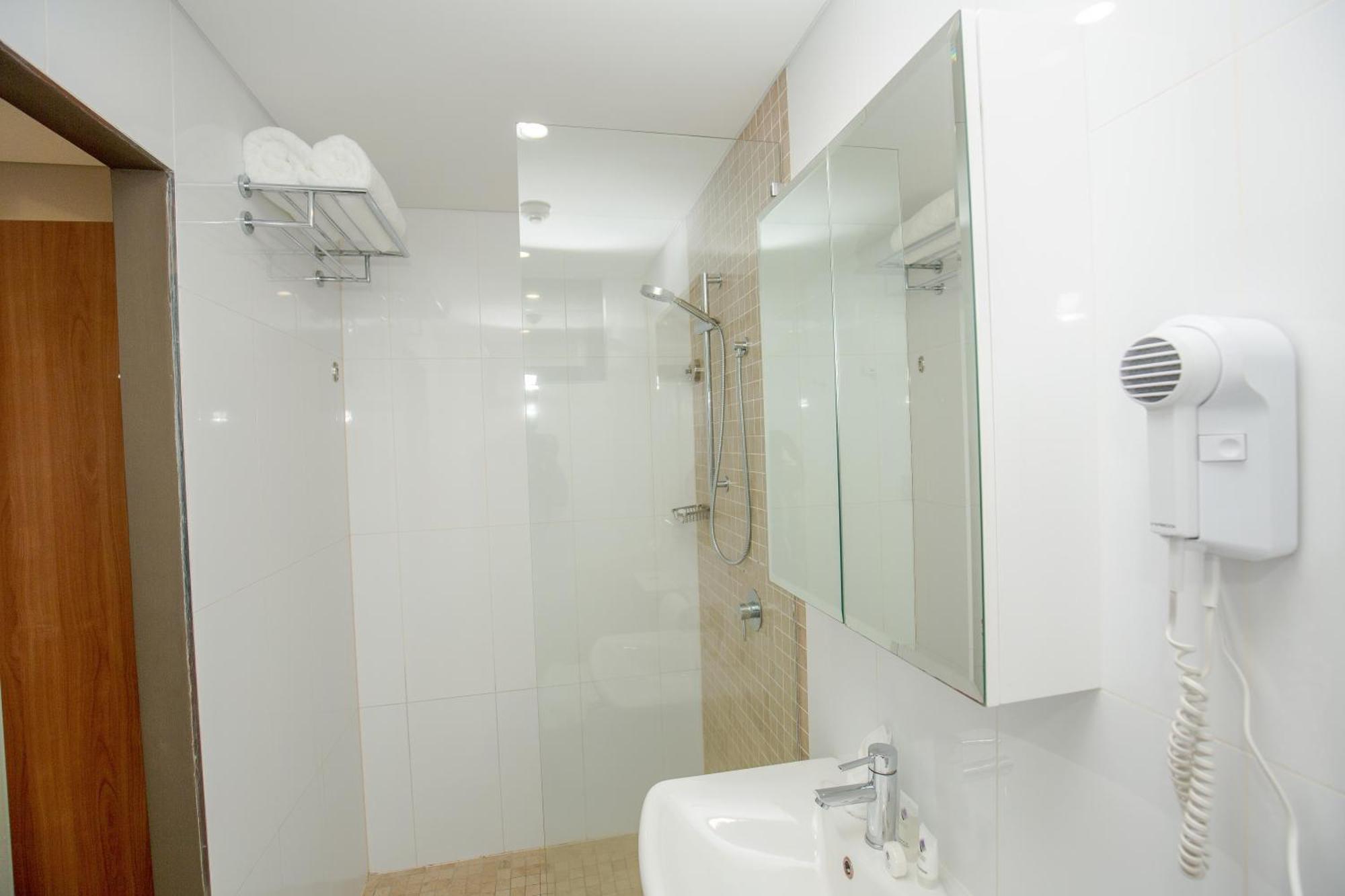 Ela Beach Hotel Port Moresby Room photo
