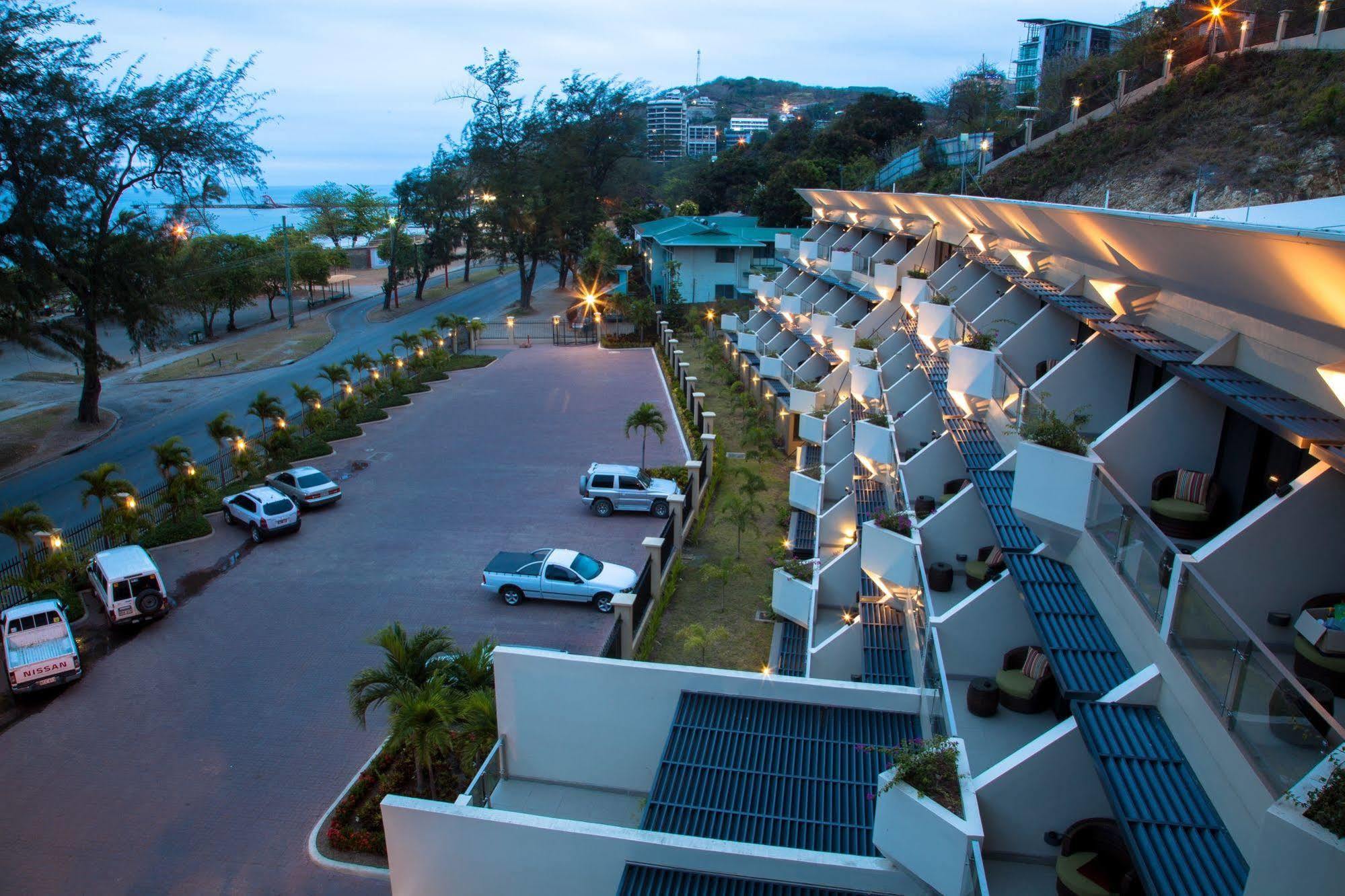 Ela Beach Hotel Port Moresby Exterior photo